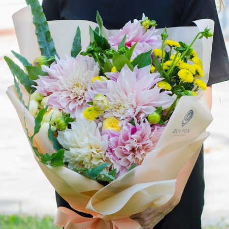 Букет з жоржини "Сонячний комплімент"