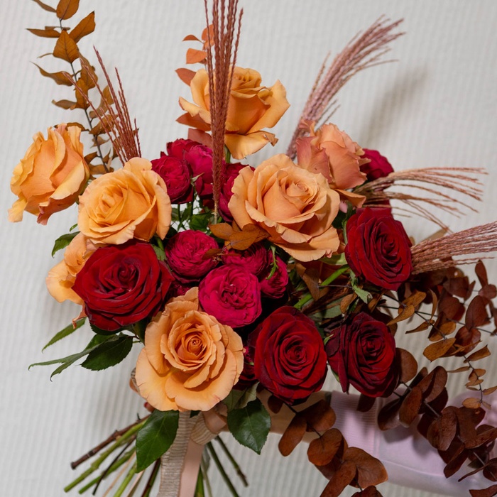 Букет роз "Вспышка эмоций"