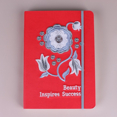 Блокнот з вишивкою "Beauty inspires success"