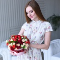 Цветы в коробке "Микс кустовой розы"