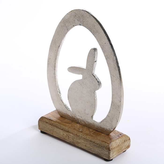 Кролик в яйце, М