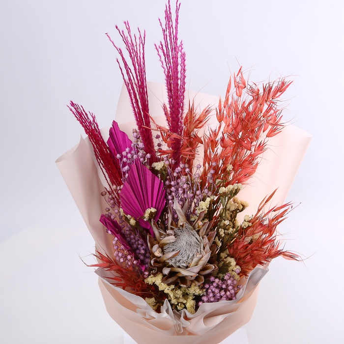 Букет из сухоцветов "Королева пустыни"