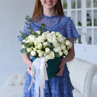 Троянди в коробці "Біла хмара"