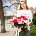 Букет 31 троянда "Мить кольорових емоцій"