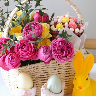 Квіти у кошику "Солодкі свята"