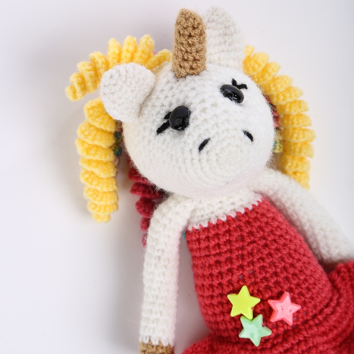 В'язана іграшка Єдиноріг білий