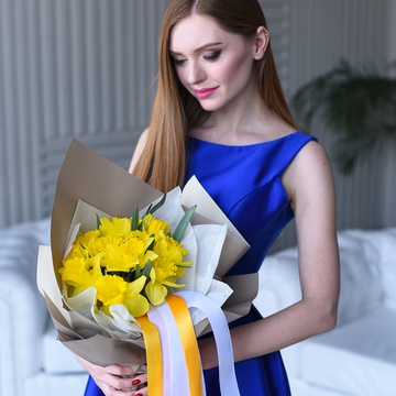 Букет весняний "Веселі нарциси"