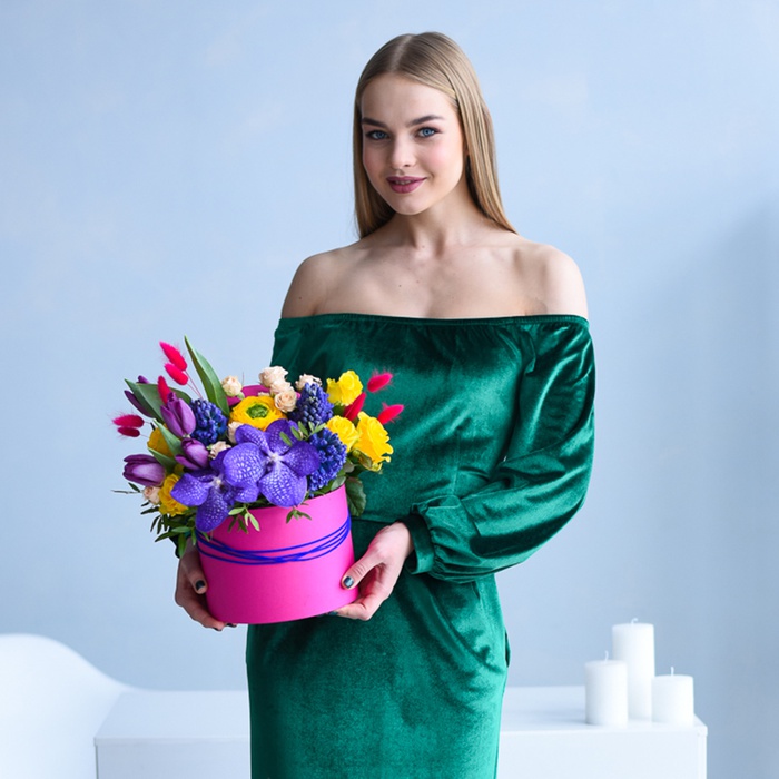 Квіти в коробці "Барви весни"