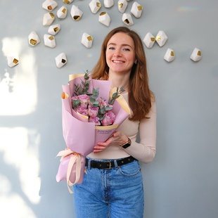 Букет з 9 троянд Меморі Лейн