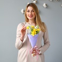 Весняний комплімент з нарциса і бузку