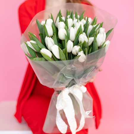 Букет 35 білих тюльпанів