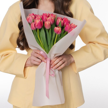 Букет 25 розовых тюльпанов дабл "Колумбус"