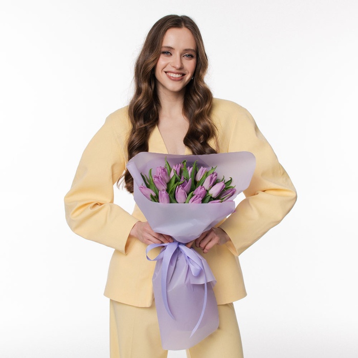 Букет 21 ніжно-фіолетовий тюльпан