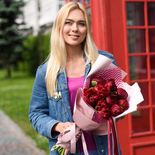 Півонія бордова