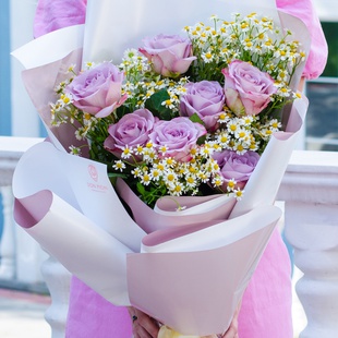 Букет з троянди та ромашок "Моменти щастя"