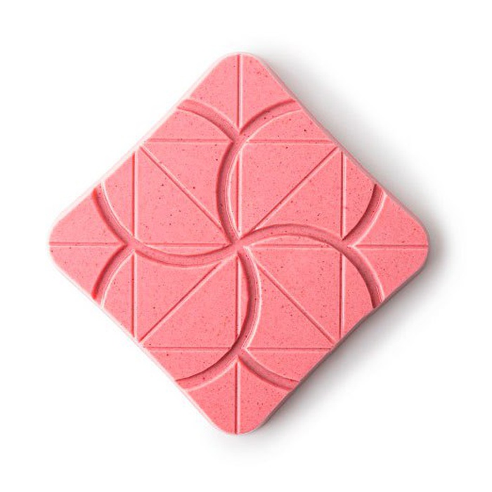 Малиновий шоколад з фісташковою пастою від Spell