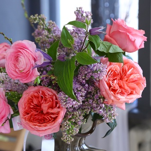 Цветы в вазе "Яркая весна"