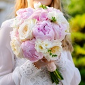Букет невесты из гортензии, пионов и фрезии