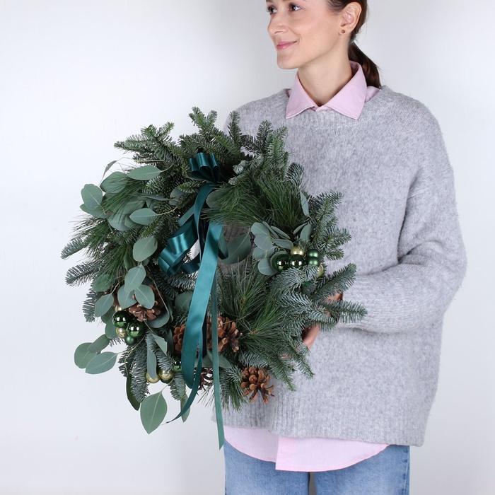 Композиция новогодний венок "Теплые чувства"