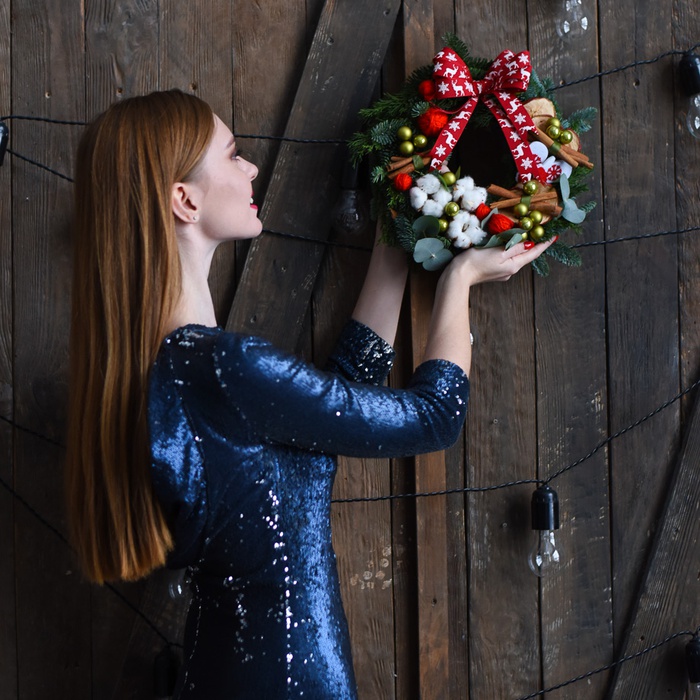 Композиция новогодний венок "Аромат корицы"