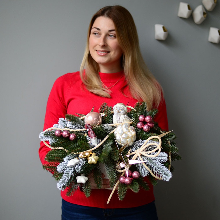 Новорічна композиція зі штучної хвої "Новорічна ніч"