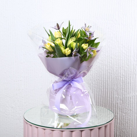 Букет з тюльпанів "Доставка весни"