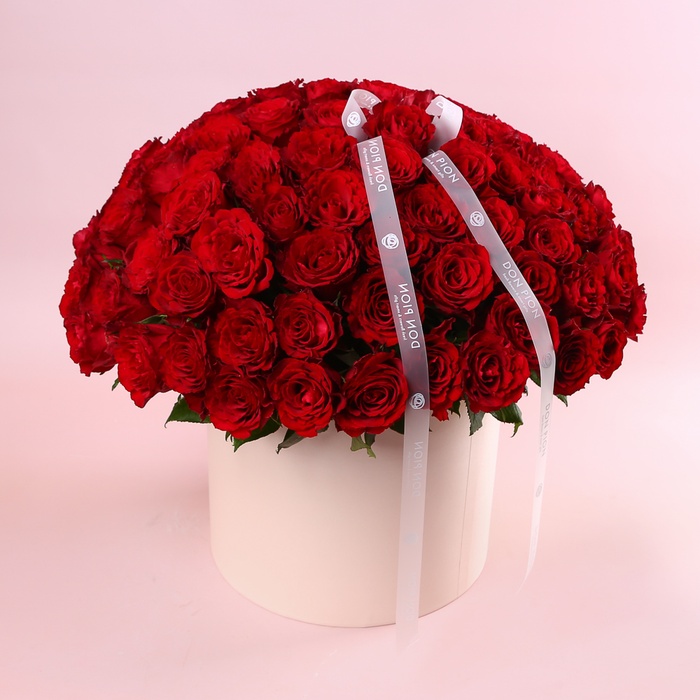 Троянди в коробці "Безмежне кохання"