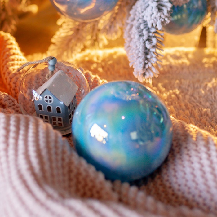 Новогодняя подвеска домик с подсветкой